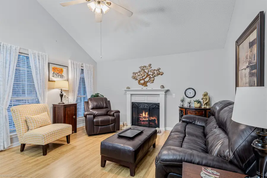 746 Wildwood Trail, Holly Lake Ranch, TX 75765 - Image #3