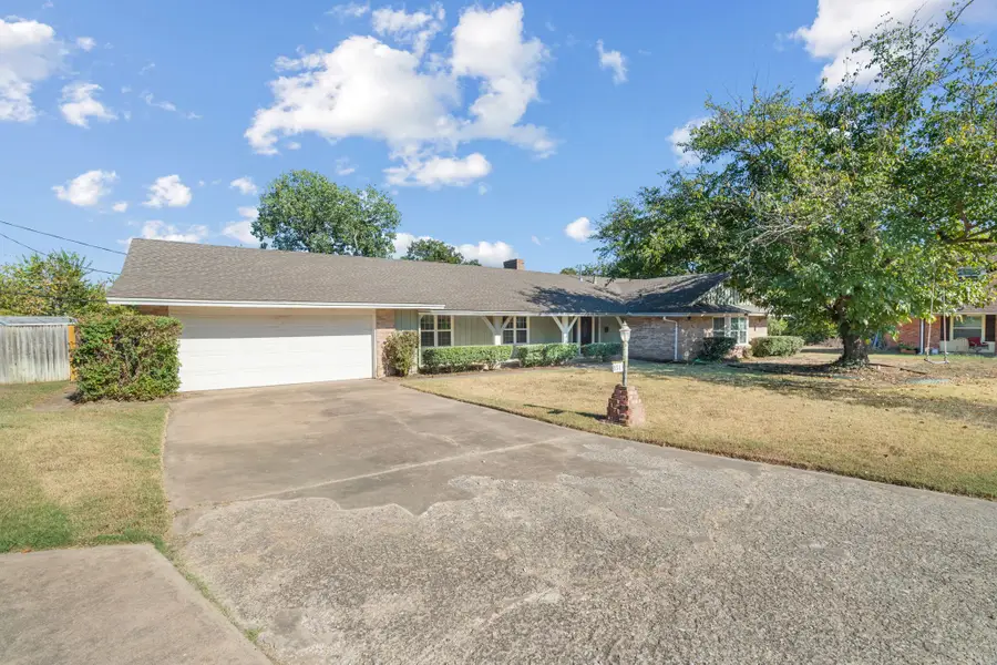 5813 Biscayne Court, Haltom City, TX 76117 - Image #3