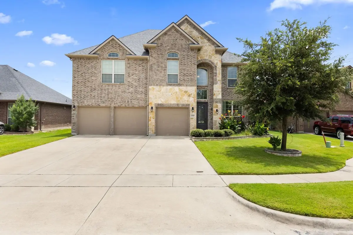 2971 Loch Circle, Grand Prairie, TX 75054 - Image #1