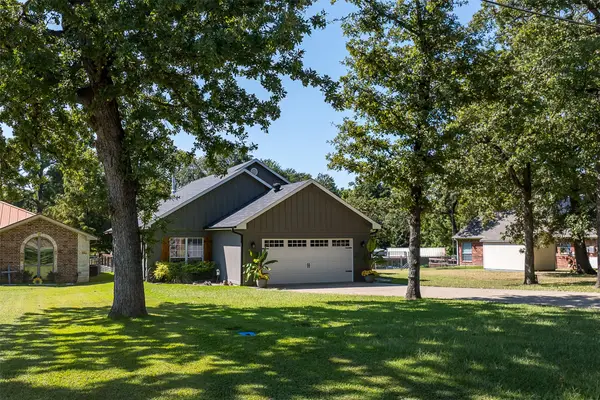 127 Rueda Encina Street, Gun Barrel City, TX 75156