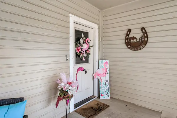 609 S Elm Street, Weatherford, TX 76086