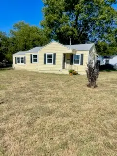 1451 Greenbrier Drive, River Oaks, TX 76114 - Image #1