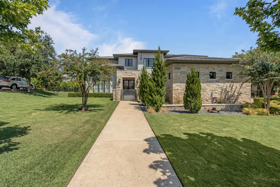 9404 Palencia Court, Fort Worth, TX 76126 - Image #2