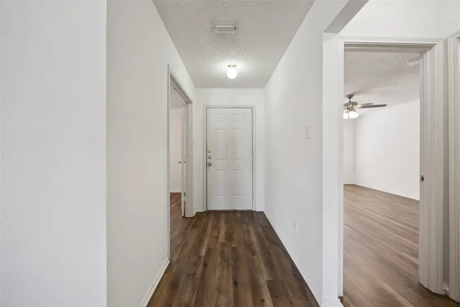 1438 Stewart Drive, Rockwall, TX 75032 - Image #2