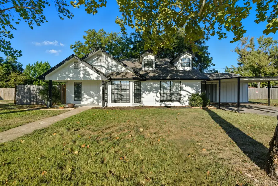 305 Gandy Street, Lipan, TX 76462 - Image #2