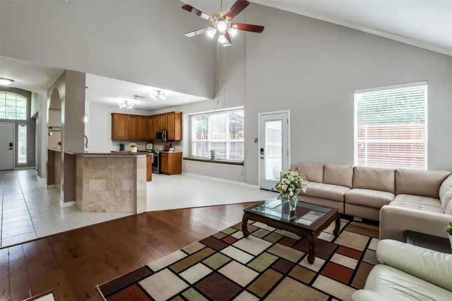 3912 Iris Court, McKinney, TX 75070 - Image #2