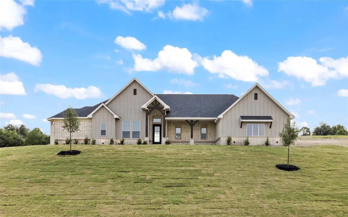 629 Bent Tree Lane, Weatherford, TX 76085 - Image #1