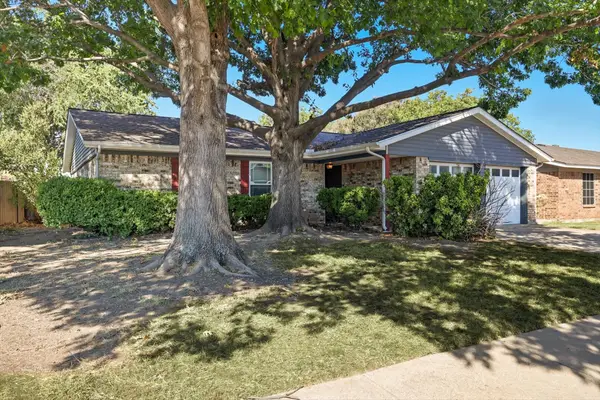 6549 Old Mill Circle, Watauga, TX 76148