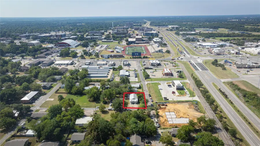 1909 Sycamore Street, Commerce, TX 75428 - Image #2