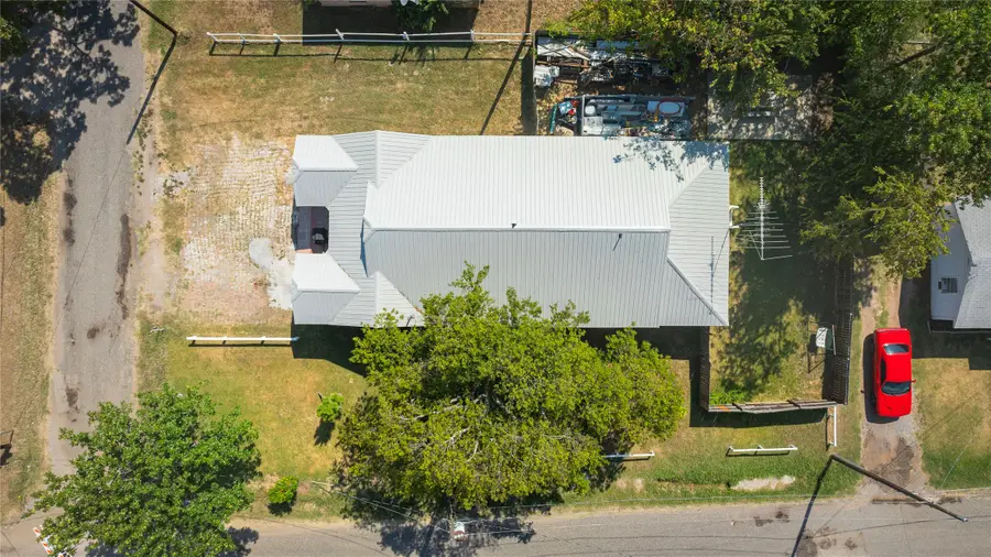 1909 Sycamore Street, Commerce, TX 75428 - Image #3