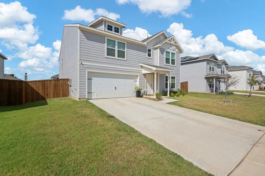 821 Sugartree Drive, Cleburne, TX 76031 - Image #3