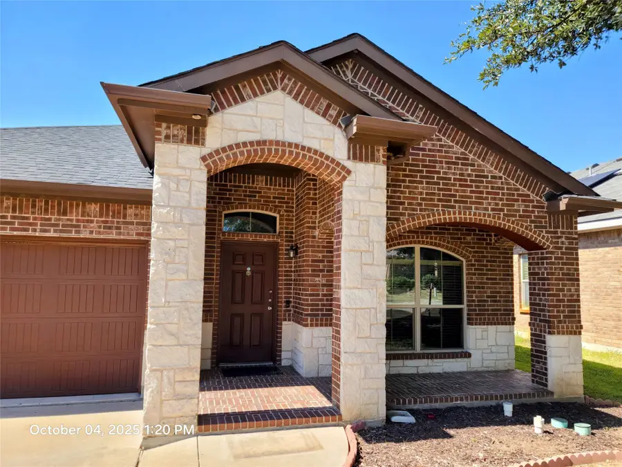 912 Iona Drive, Fort Worth, TX 76120 - Image #3