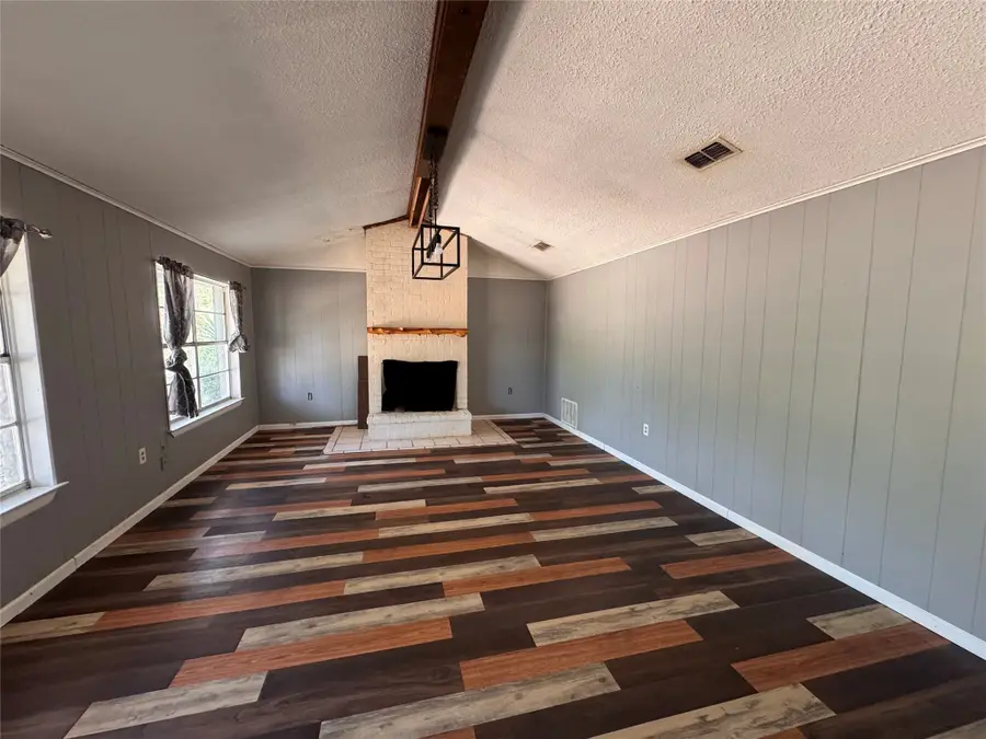 1467 Willow Oak Road, Gladewater, TX 75647 - Image #2