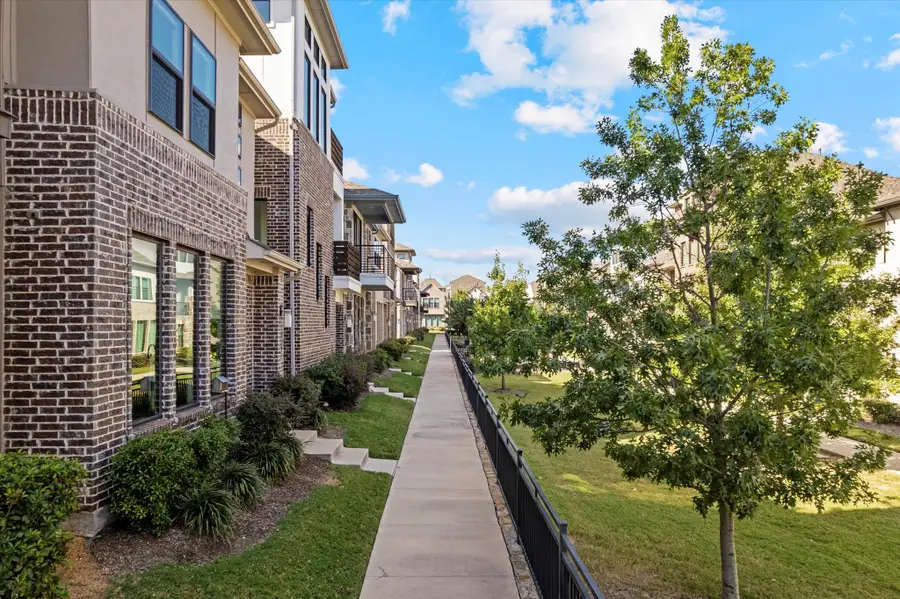 8012 Zeppos Drive, Plano, TX 75024 - Image #2