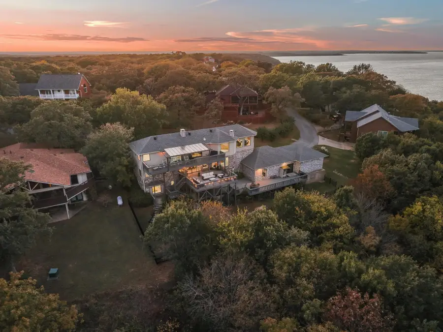 120 Eagleview Circle, Pottsboro, TX 75076 - Image #2