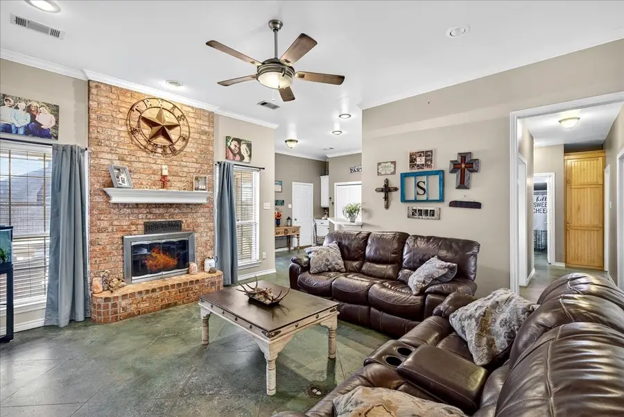 524 Autry Way, Mabank, TX 75147 - Image #3