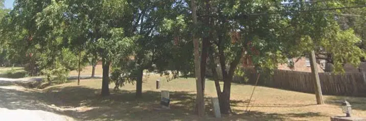 400 Martin Street, Bonham, TX 75418 - Image #3