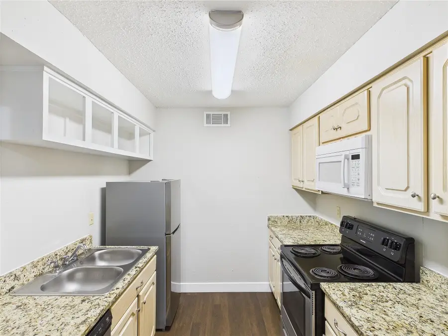 4421 Westminster Drive, Irving, TX 75038 - Image #2