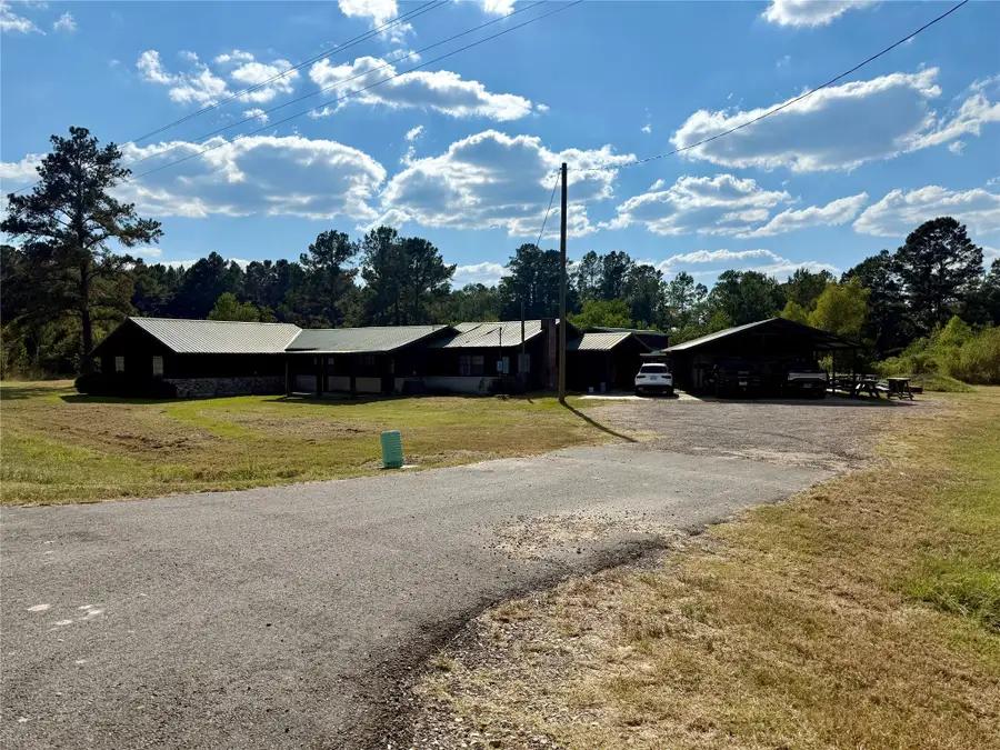 28654 S Us Highway 69, Zavalla, TX 75980 - Image #3