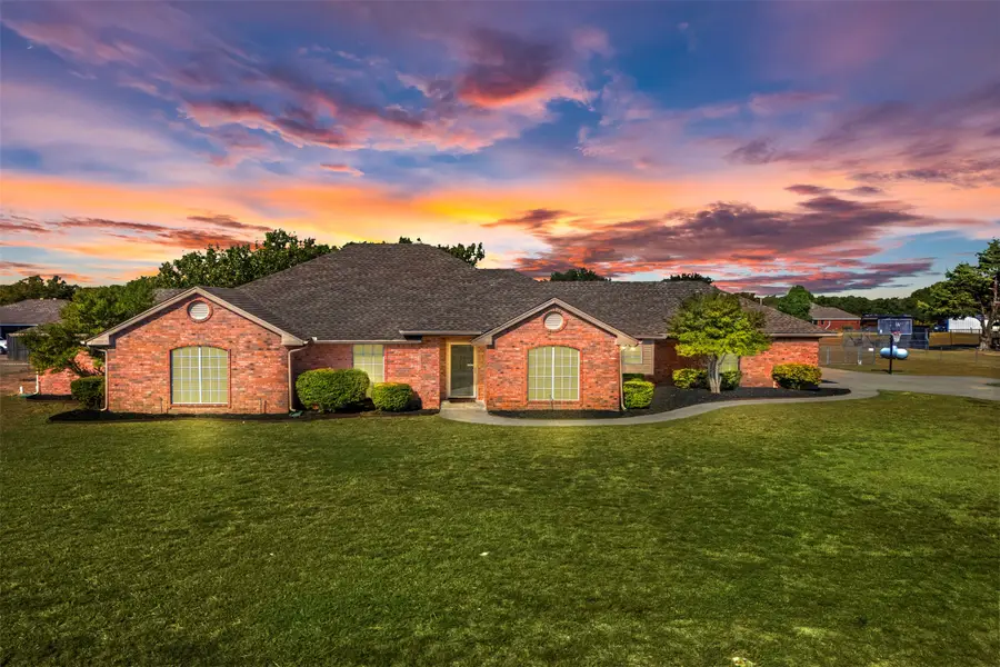 2250 Whispering Hills Drive, Midlothian, TX 76065 - Image #2