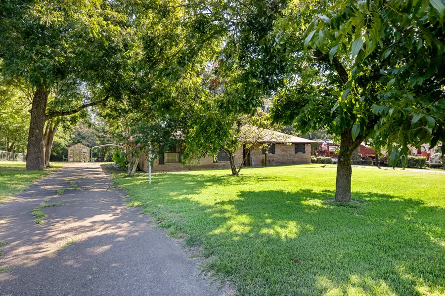 231 Quitman Street, Pittsburg, TX 75686 - Image #2