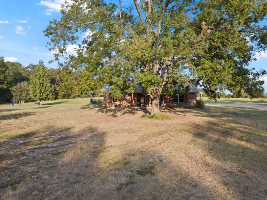 1663 County Road 1405, Bogata, TX 75417 - Image #3