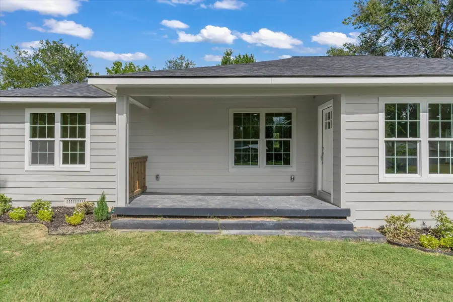 229 E Nevada, Van, TX 75790 - Image #2