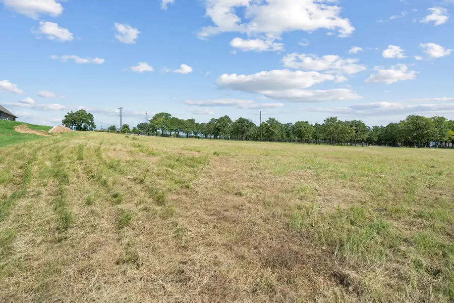 1052 N Agnes Road, Springtown, TX 76082 - Image #2