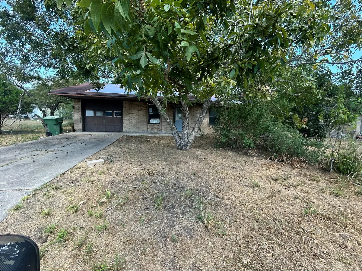 110 Weldon Street, Cuero, TX 77954 - #1