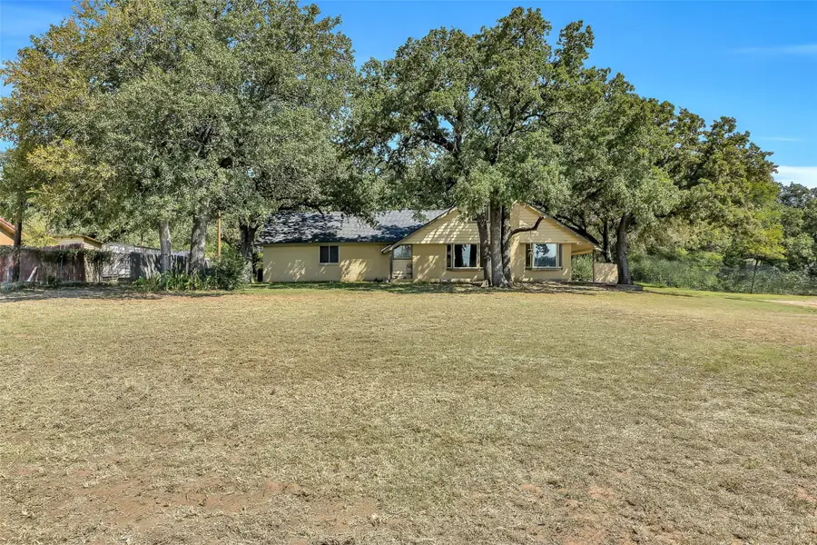 1908 Glendale Drive, Sanctuary, TX 76020 - Image #2