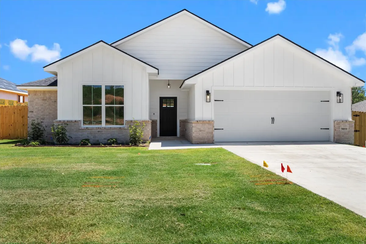 16513 Crossing Circle, Lindale, TX 75771 - #1