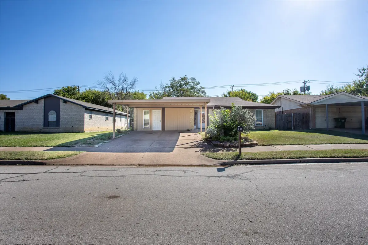 6924 Richardson Drive, Watauga, TX 76148 - Image #1