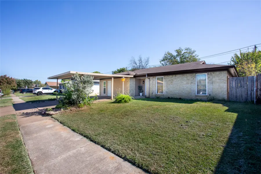 6924 Richardson Drive, Watauga, TX 76148 - Image #3
