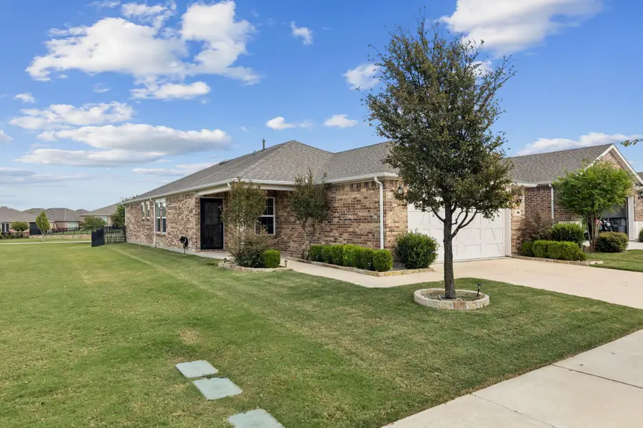 7677 Parade Drive, Pilot Point Aubrey, TX 76227 - Image #2