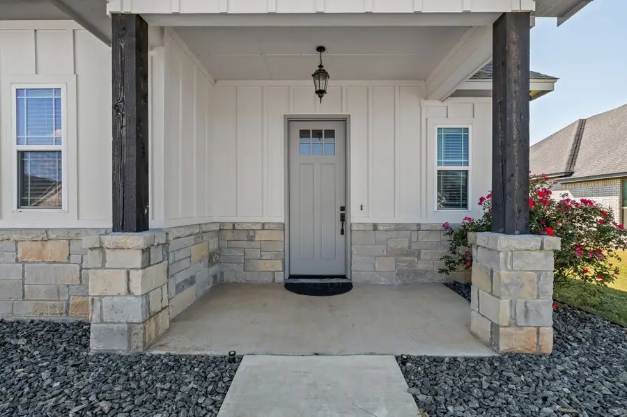 157 Crenshaw Court, Stephenville, TX 76401 - Image #3