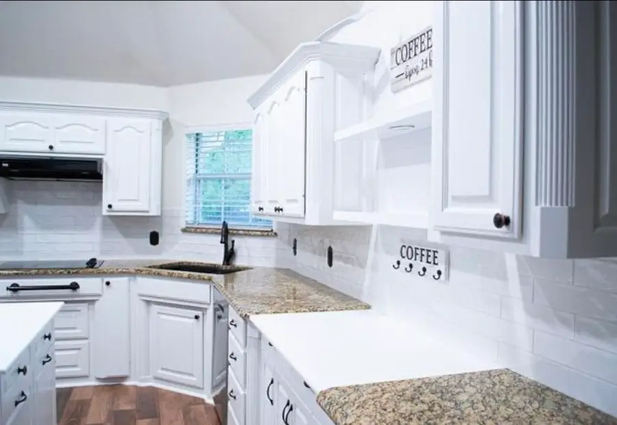 7825 Hightower Drive, North Richland Hills, TX 76182 - Image #3