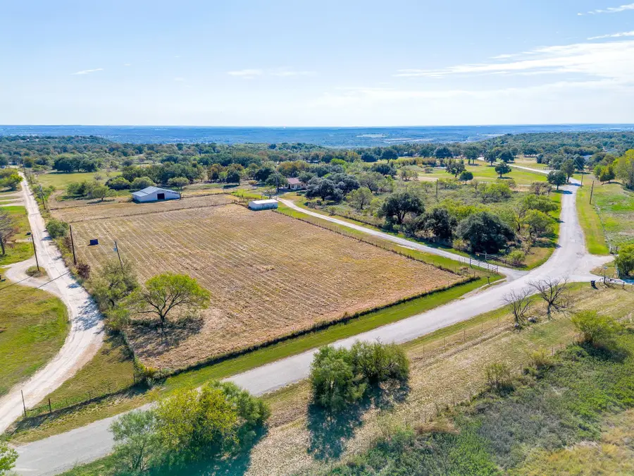 625 Southridge Road, Mineral Wells, TX 76067 - Image #2