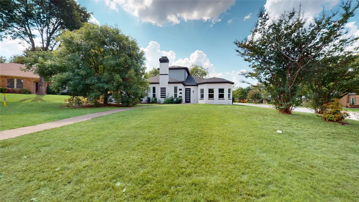 1718 Beaver Creek Circle, Duncanville, TX 75137 - Image #1