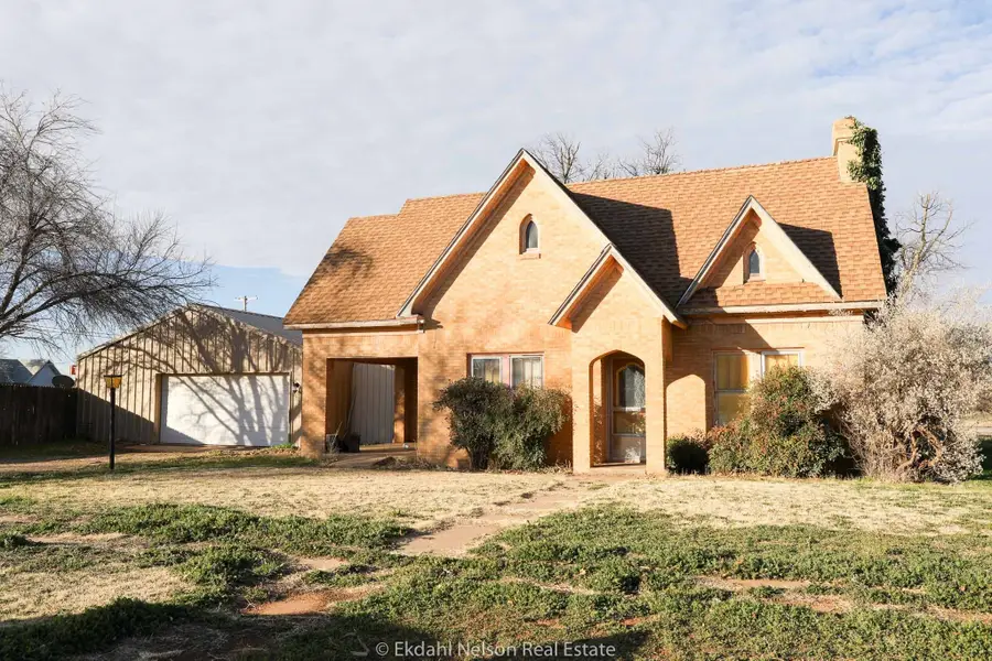 411 N Mckinley, Rotan, TX 79546 - Image #3