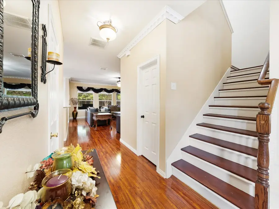 513 Rocky Creek Drive, Mansfield, TX 76063 - Image #3