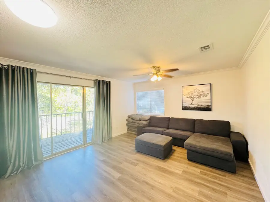 2118 Rock Creek Drive, Grand Prairie, TX 75050 - Image #3