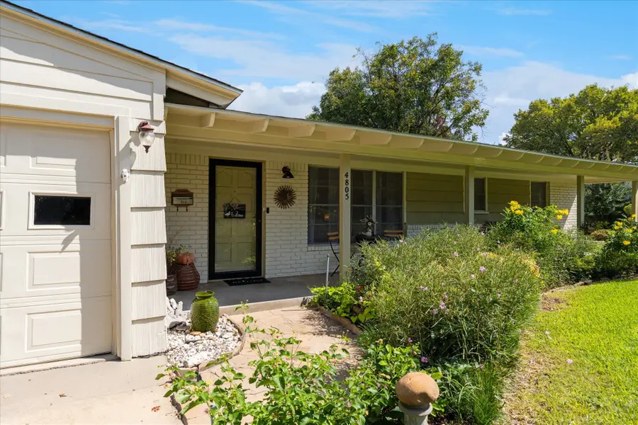 4805 Hildring Drive E, Fort Worth, TX 76109 - Image #2