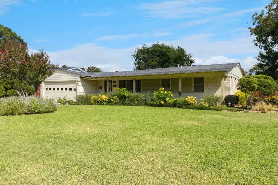 4805 Hildring Drive E, Fort Worth, TX 76109 - Image #3