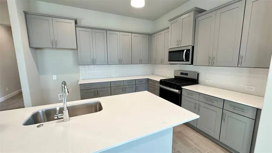 10853 Black Onyx Drive, Fort Worth, TX 76036 - Image #3