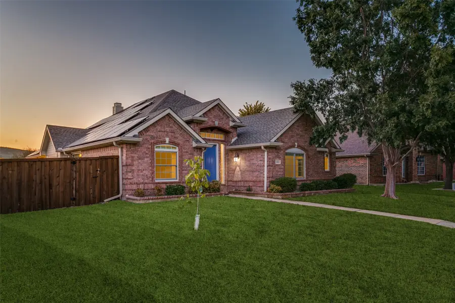 1865 Andress Drive, Carrollton, TX 75010 - Image #3