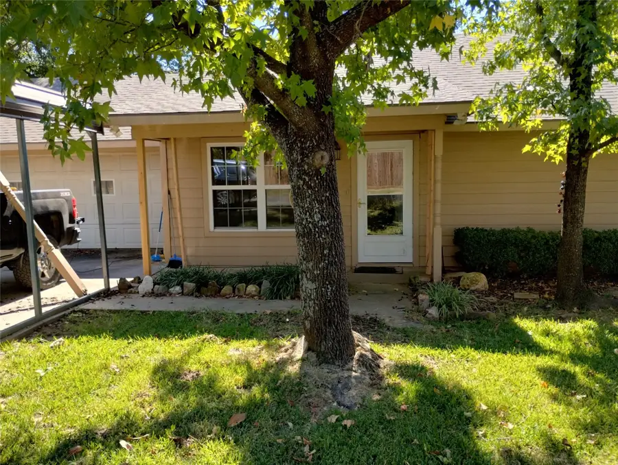 300 Forest Lane, Gordonville, TX 76245 - Image #3