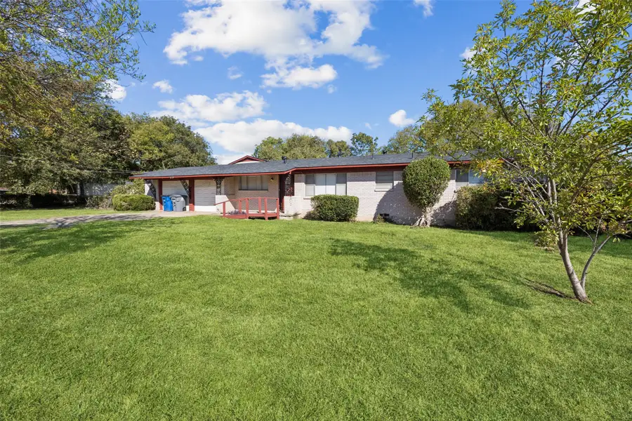 2739 Plaza Boulevard, Dallas, TX 75241 - Image #2