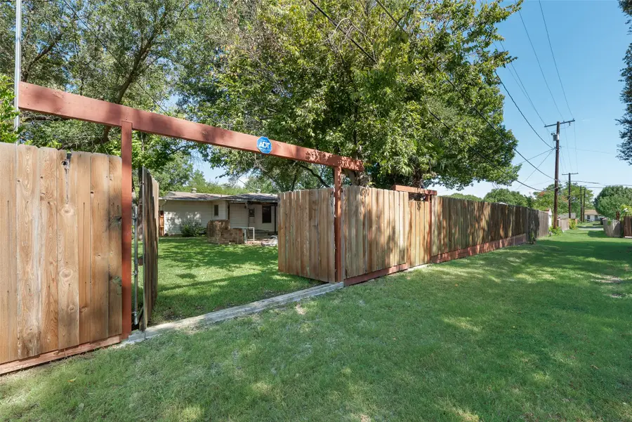 1720 Inwood Boulevard, Garland, TX 75042 - Image #3