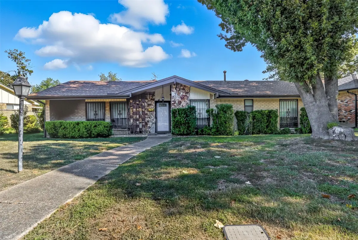 1715 Shady Glen Lane, Dallas, TX 75232 - Image #1