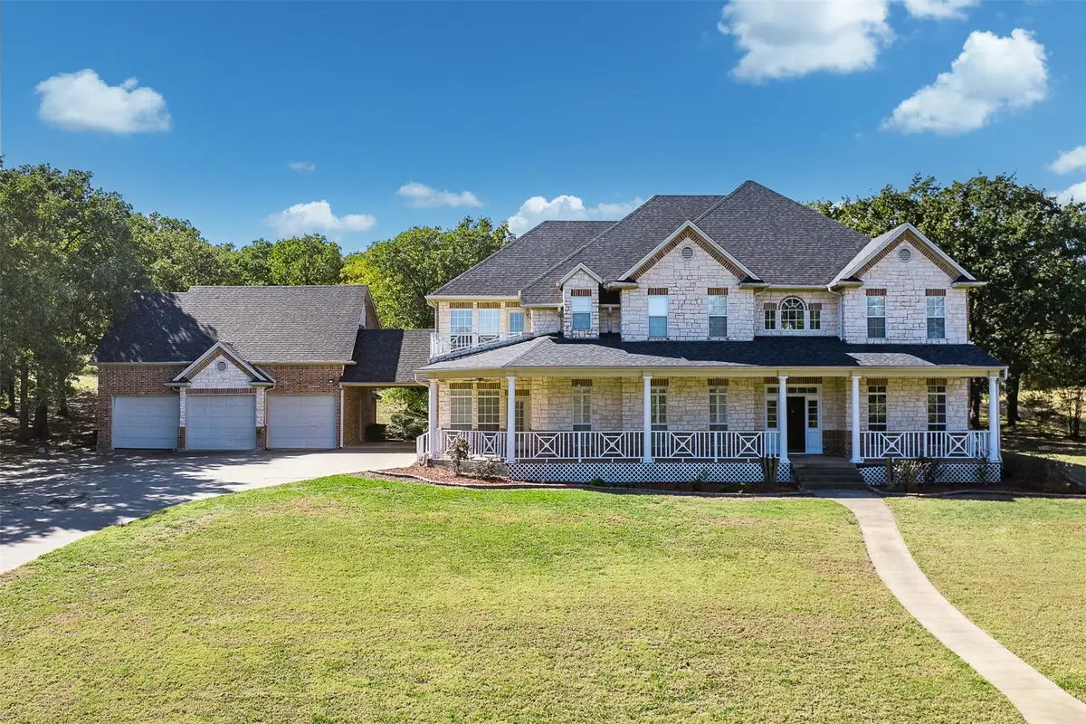 433 E Jess Hinton Road, Seven Points, TX 75143 - Image #1